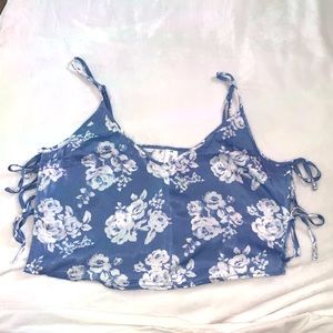 Flowy tank top tied on he sides
